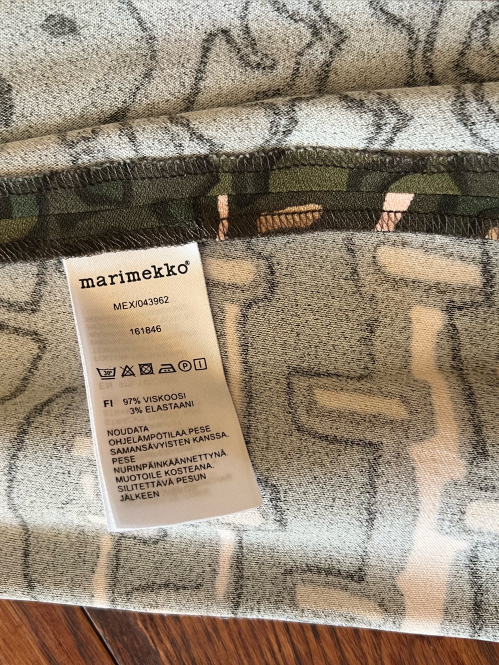 Marimekko Green and Cream Graphic A-Line Skirt - Picture 9 of 16